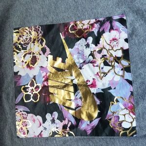 Girls Nike cotton ss shirt